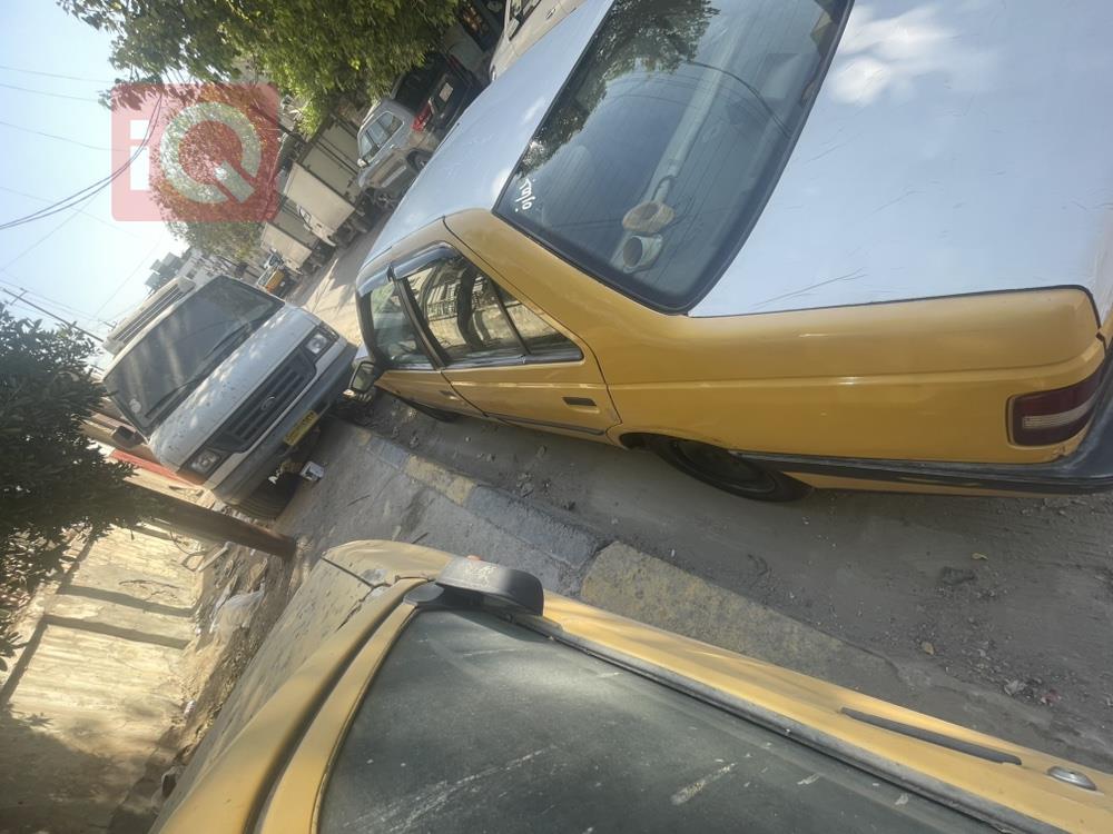 Peugeot 405